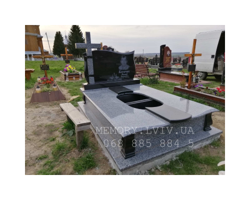 Пам'ятник двійний Д-25