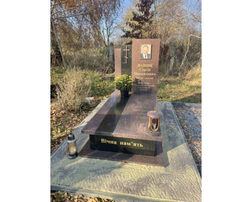 Пам'ятник одинарний А-25т