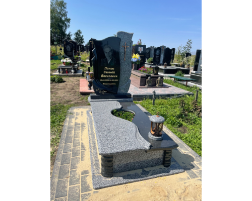 Пам'ятник одинарний А-379